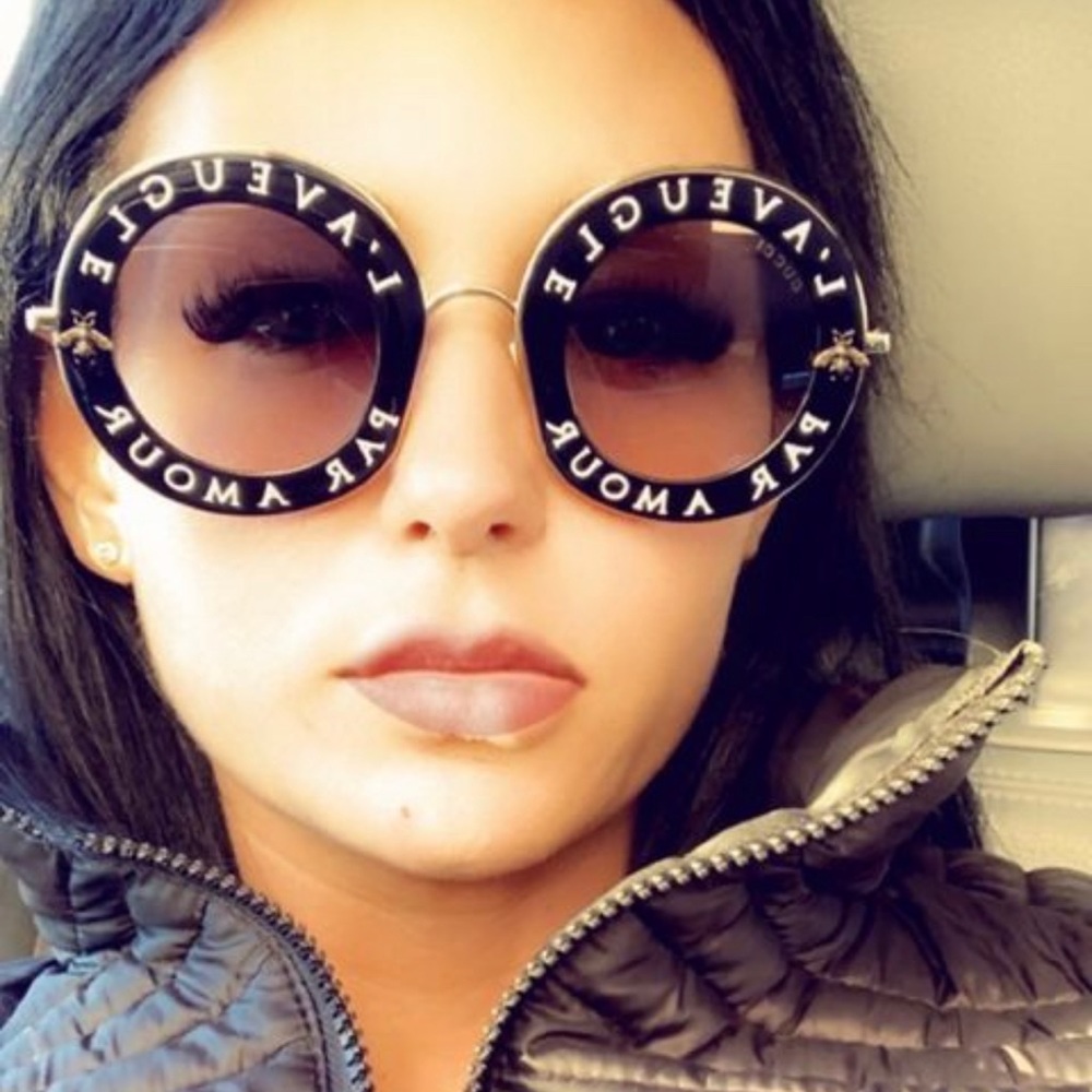 Gucci shades 😍 Like New with velvet box